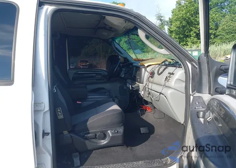 2003 Ford E-350 из США, поврежденный, VIN 1FTWW32P43EC38736